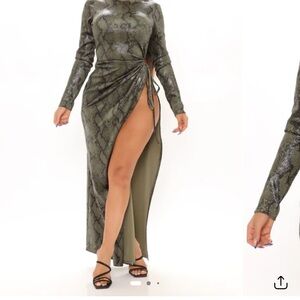 Fashion Nova Green Snake Print Long Sleeve Dress